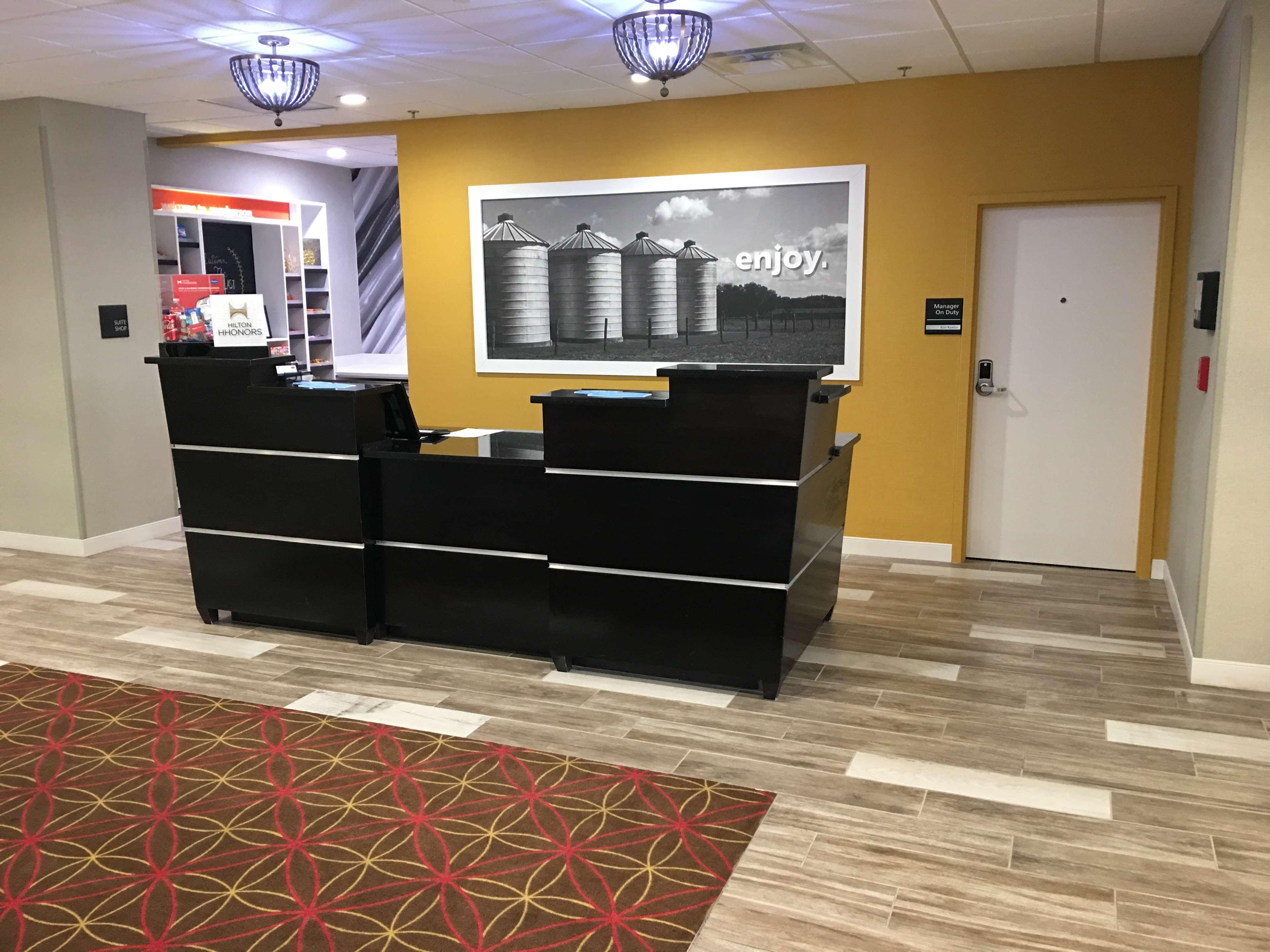 Hampton Inn Mcpherson Luaran gambar