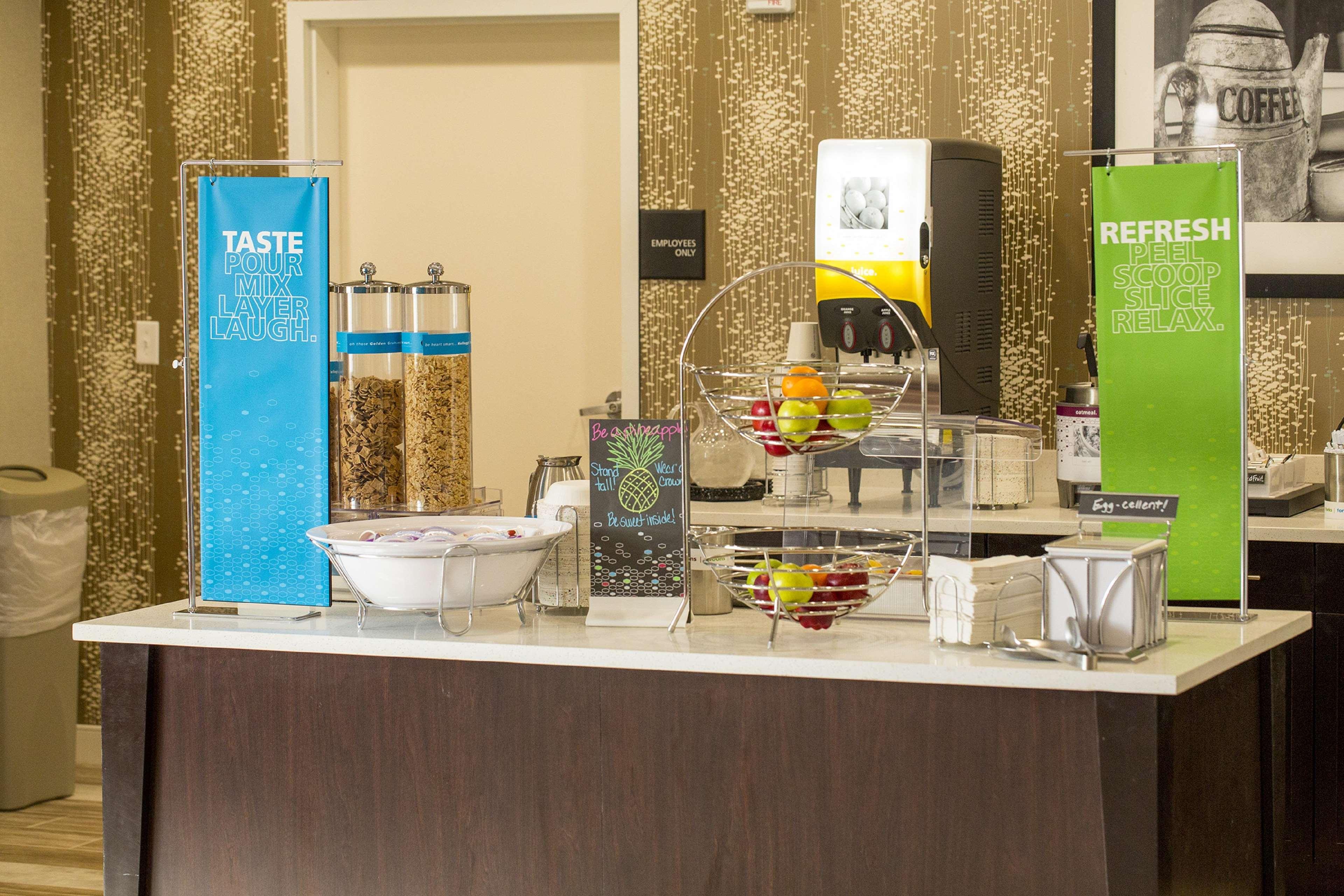 Hampton Inn Mcpherson Luaran gambar