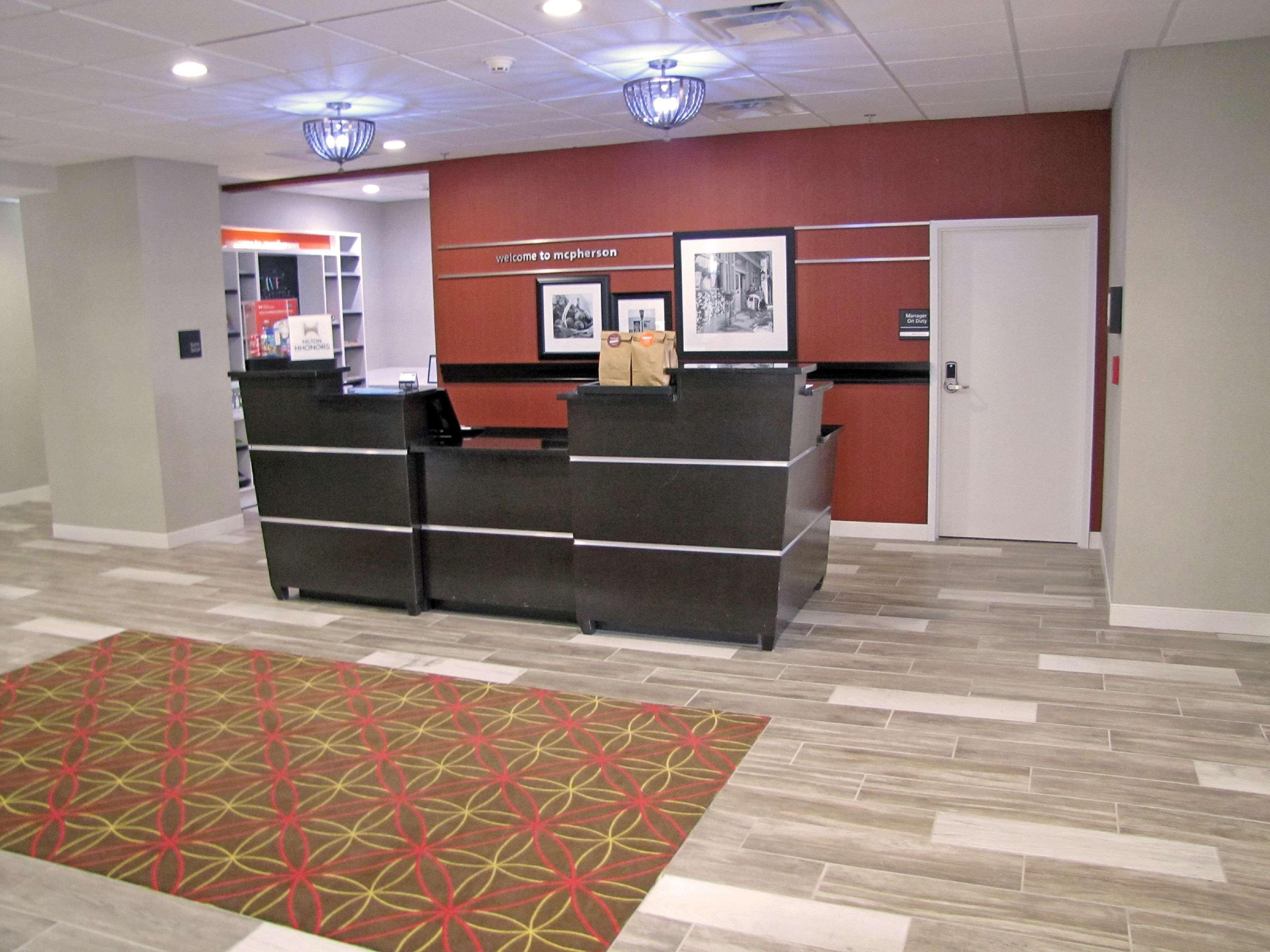 Hampton Inn Mcpherson Luaran gambar